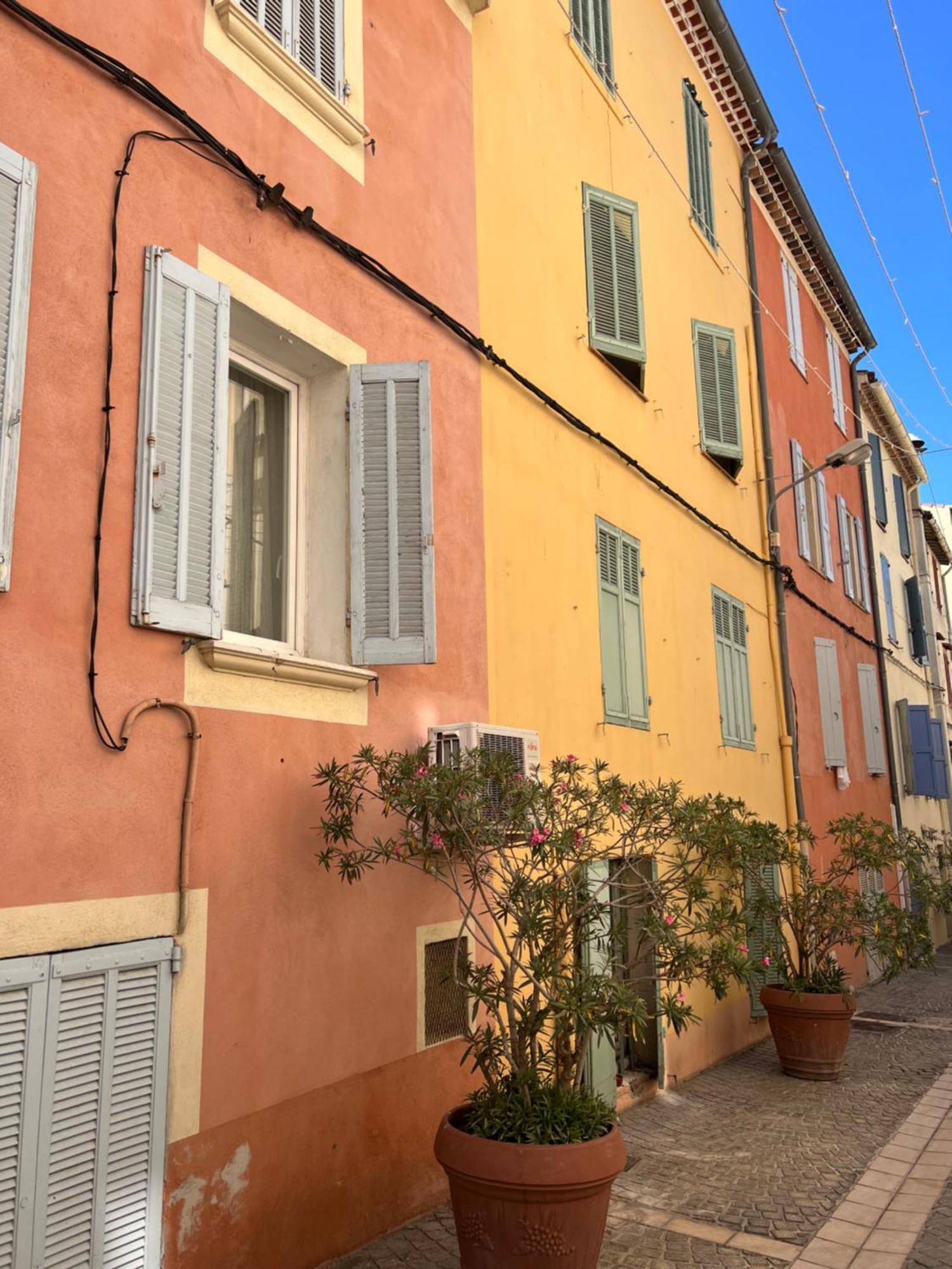 Appartement Coup De Coeur Centre Village Et Plage Climatise 3 Etoiles Terra Cigala Bandol Exterior foto
